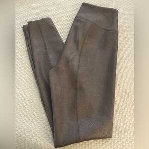 White House Black Market Leggings, Nee with tags, sz 4R